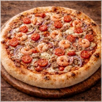 Verse tomaten, mozzarella, tonijn, garnalen, ui, oregano