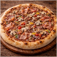 Tomaten, kaas, oregano, champignons, ham, salami, ui, paprika, gehakt